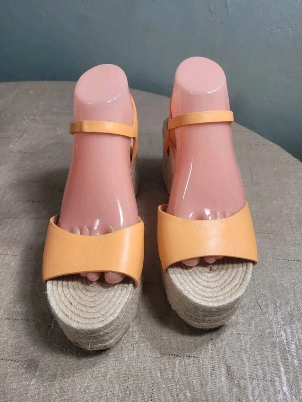Antonio Melani womens Size 7 M Sandals  Leather Espadrille Wedges orange 224